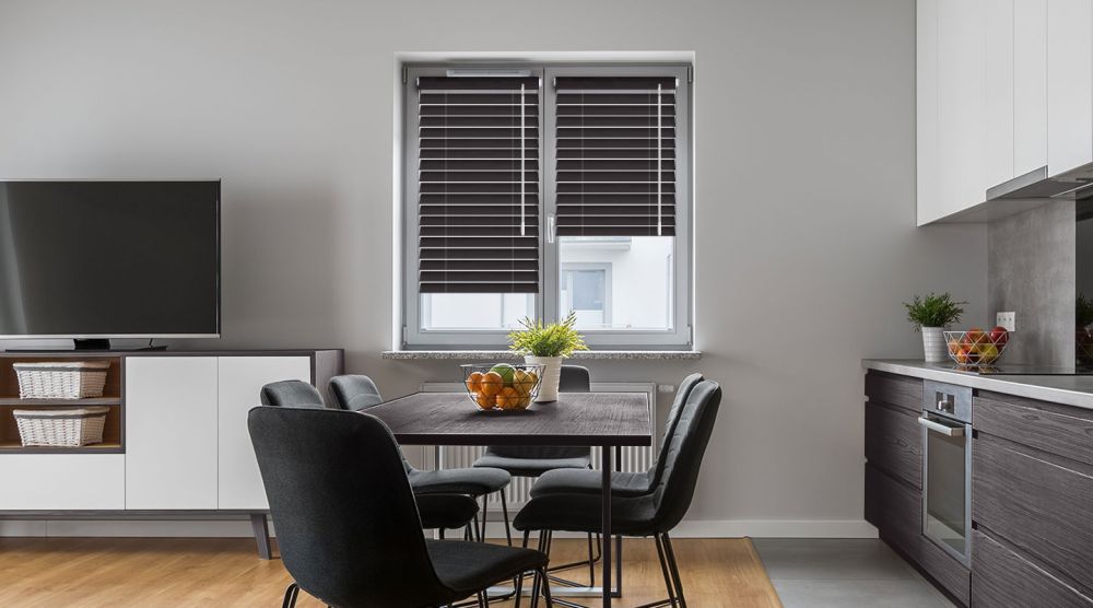 Жалюзи горизонтальные Виконт цвет черный galuzi_gorizontalni19